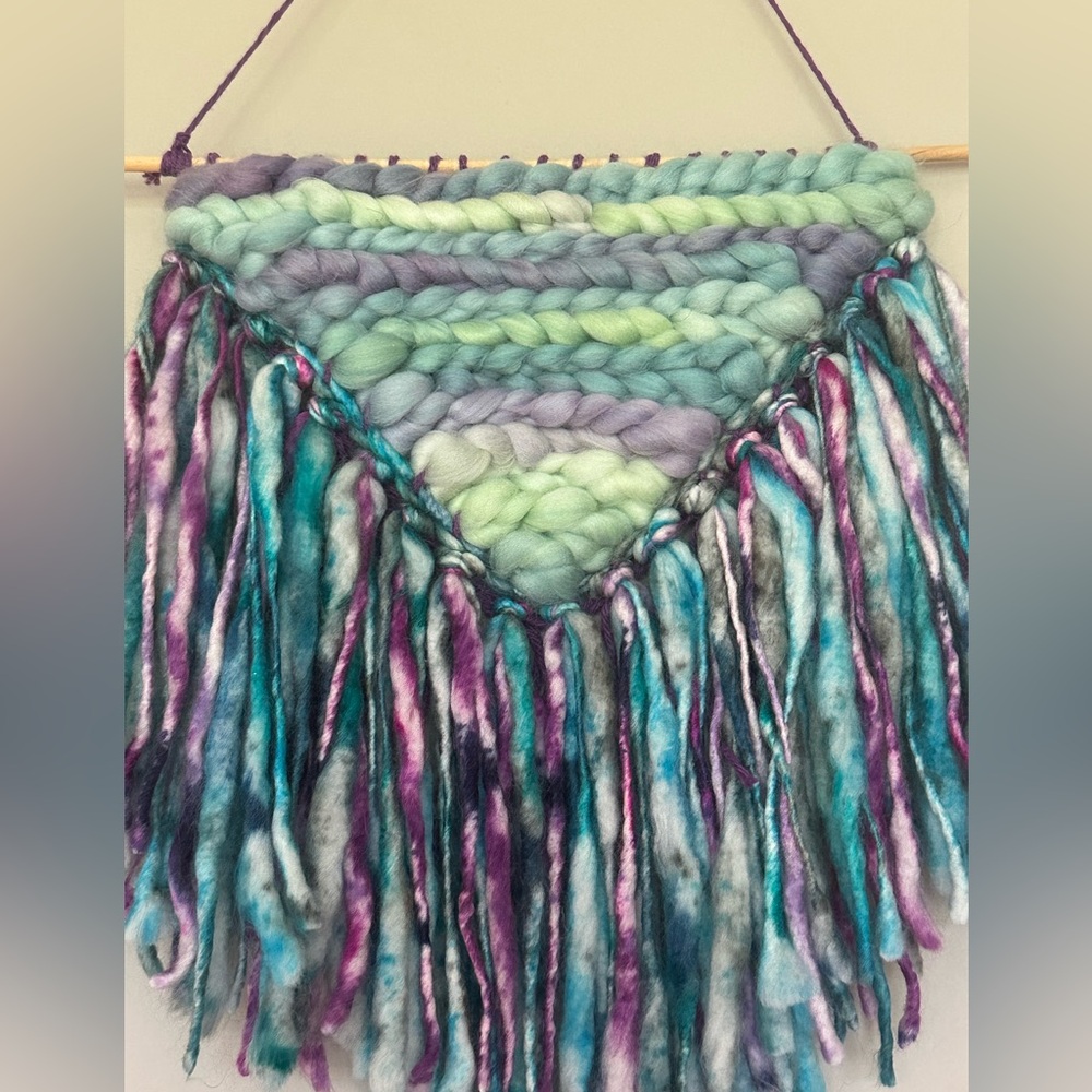 Handmade one of a kind wall weaving - Picture 2 of 2